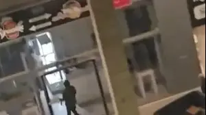 לאחר שהצליחו להבריח את השודדים בפעם הראשונה, חנות התכשיטים בבאר שבע נפרצה שוב.