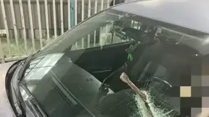 חשד לניסיון פיגוע: מוט הושלך לעבר שמשת רכב בכביש 5