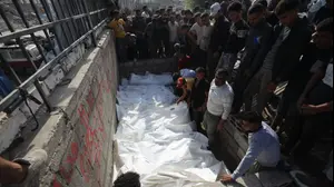 קבר המוני של פלסטינים בעיר עזה, אוקטובר 2025