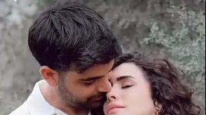 אורין ג'ולי ובעלה גל עמנואל מבשרים על היריון ראשון