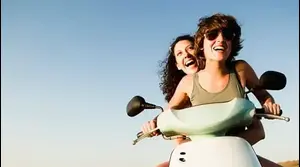 רכיבה על אופנוע ביוון