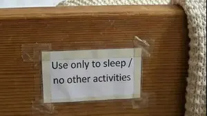 פתק שחיכה לזוג בדירת AIRBNB