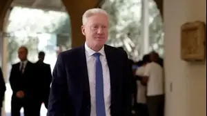 שר החוץ של לבנון, יוסף רג'י