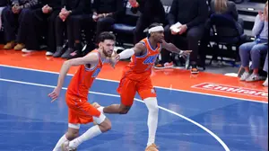 שחקני אוקלהומה סיטי ת'אנדר שיי גילג'ס אלכסנדר, צ'ט הולמגרן