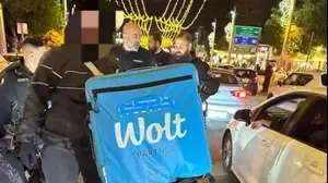 שליח וולט בחיפה