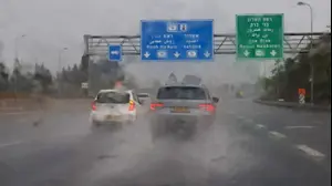 גשם, נתיבי איילון, 11 בדצמבר 2025