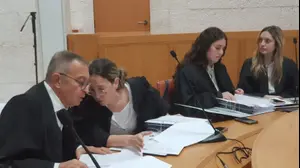 עורך דין בועז בן צור, עתירת אוהדי הפועל תל אביב בבג"ץ