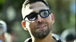 איתי שכטר בהלוויה של אבי מלר ז"ל