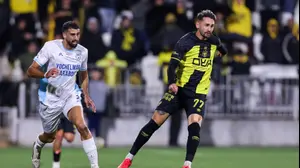 שחקן בית"ר ירושלים, עומר אצילי, מול עומר יצחקי, עירוני טבריה