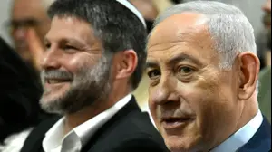 רה"מ בנימין נתניהו, שר האוצר בצלאל סמוטריץ',טקס הארכת הקו האדום של הרכבת הקלה לראשון לציון, 25 בדצמבר 2025