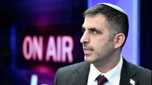 שר התקשורת שלמה קרעי בראיון ל"תיקטוק" 29.12.2025