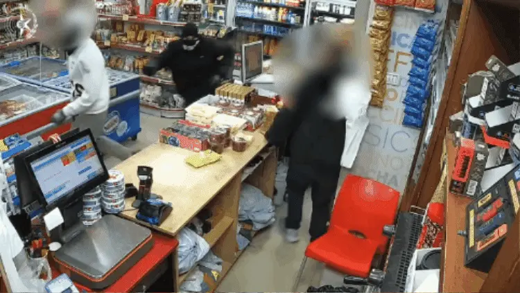 שוד מכולת בחיפה