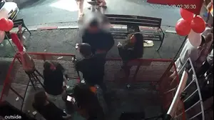 גבר סטר למארחת במועדון הבורדל בתל אביב