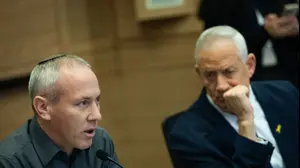 חילי טרופר ובני גנץ בכנסת
6 בינואר 2026