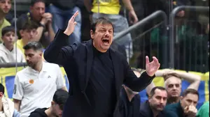 ארגין עתמאן, פנאתינייקוס