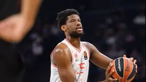 שחקן הפועל תל אביב, דן אוטורו