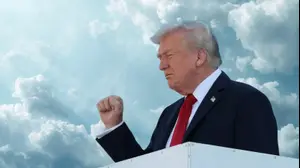 טראמפ בעננים