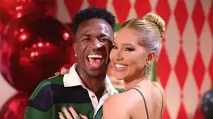 וירג'יניה פונסקה לצד ויניסיוס בן זוגה