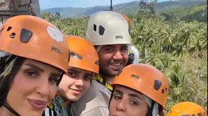 עינב בובליל והמשפחה בתאילנד