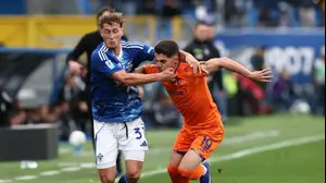 שחקן פיורנטינה, מנור סולומון, מול שחקן קומו, מרגים וויבודה