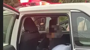 ירי באוויר משיירת חתונה בלוד-המשטרה עצרה את האירוע ועיכבה את החתן והכלה לחקירה