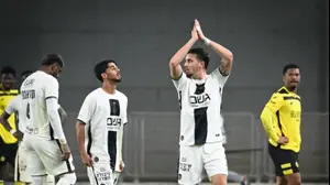 ירדן שועה, ירין לוי שחקני בית"ר ירושלים חוגגים