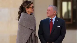 ראניה מלכת ירדן לובשת מעיל של פרגאמו