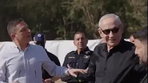 דנילוביץ' לצד נתניהו וכהן בזירת הנפילה