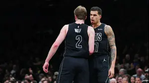 שחקני ברוקלין נטס דני וולף, מייקל פורטר ג'וניור