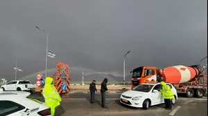 חסימת כבישים במסגרת היערכות המשטרה לתנאי מזג האוויר