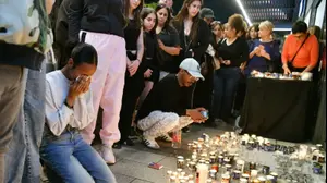 עצרת ״דורשים צדק לצעיר ימנו זלקה שבנרצח בדם קר״. פתח תקווה