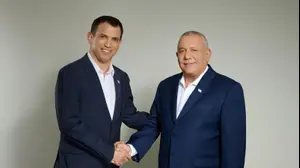 גדי איזנקוט ושאול מרידור