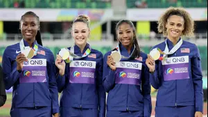 סידני מקלאפלין, בריטון ווילסון, אבי שטיינר, טלית'ה דיגס אלופות העולם 400X4, יוג'ין 2022