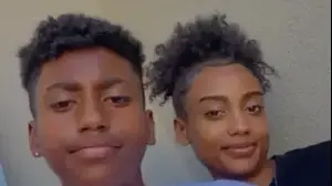 דסטאו צ'קול ז"ל עם ישי אחותו