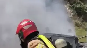 התלקחה שריפה ברכב במשגב עם, כתוצאה מפגיעת רחפן - 2 פצועים באורח קל