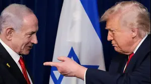 נשיא ארצות הברית דונלד טראמפ וראש ממשלת ישראל בנימין נתניהו באחוזה במאר א-לאגו

29 בדצמבר 2025