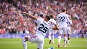 ענאן חלאילי, שחקן קריסטל פאלאס חוגג מול איפסוויץ'