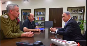 מאחורי גבה של מערכת הביטחון: המגעים הישירים שניהל נתניהו עם חמאס