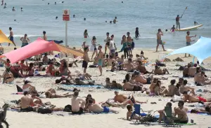 אחרי השיא: ירידה קלה בטמפרטורות – אך עומסי החום יימשכו | תחזית מזג האוויר