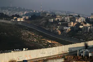 בעקבות לחץ בינלאומי, ישראל ריככה את ההגבלות שמוטלות על כניסת אזרחים זרים לגדה המערבית