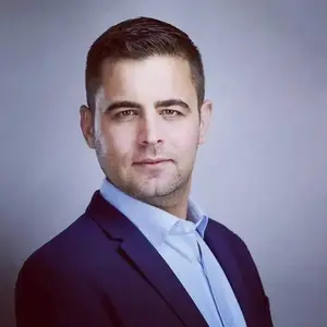 הנתונים המפתיעים: מה בימין חושבים על אגמון - ובמה מתמקדים בשמאל