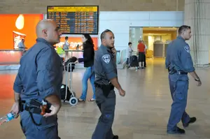 ראש ארגון פשע נעצר בנתב"ג עם שובו לישראל