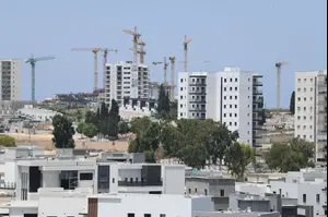 מחירי הדירות ממשיכים לזנק - העלייה הגבוהה ביותר זה עשור; האינפלציה נותרה על 4.6%