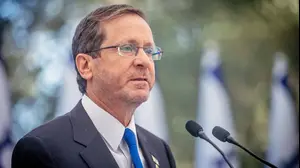 לנשיא יש כוח על, אז למה נתנו אותו לבוז'י?