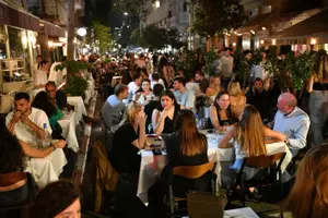 "נהניתם מהאוכל? תזכרו את זה כשלא יהיה לי כסף לקנות לכם דירה"