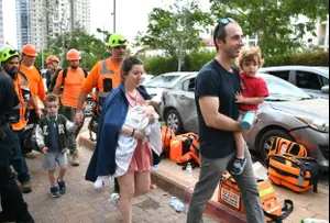 בעקבות הפסקת האש: פיקוד העורף צפוי להוריד את המגבלות, העיריות נערכות לחזרה ללימודים