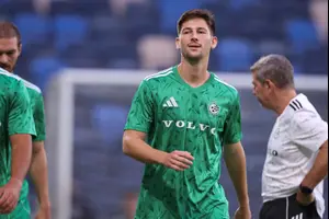 אחרי שהודיעו לו שאינו בתוכניות: גוני נאור בסגל לדרבי
