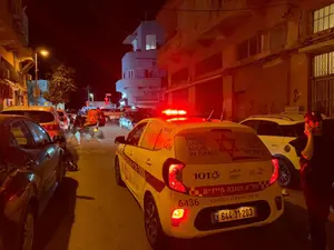 חשד לרצח בלוד: שני גברים נורו למוות כחלק מסכסוך דמים