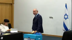 הסקר שחושף סדקים בליכוד: שאלת השריונים של נתניהו - והסוגיה הכי נפיצה