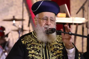 הרב יצחק יוסף לתלמידיו: נתניהו שונא אותנו – צריך להפיל את גוש הימין | דיווח